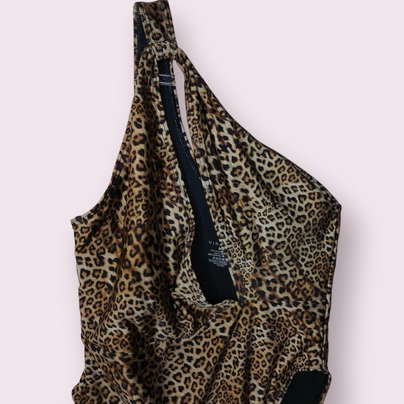 Windsor Leopard Print One Shoulder Purrfect Poolside Look Swimsuit - Picture 6 of 9